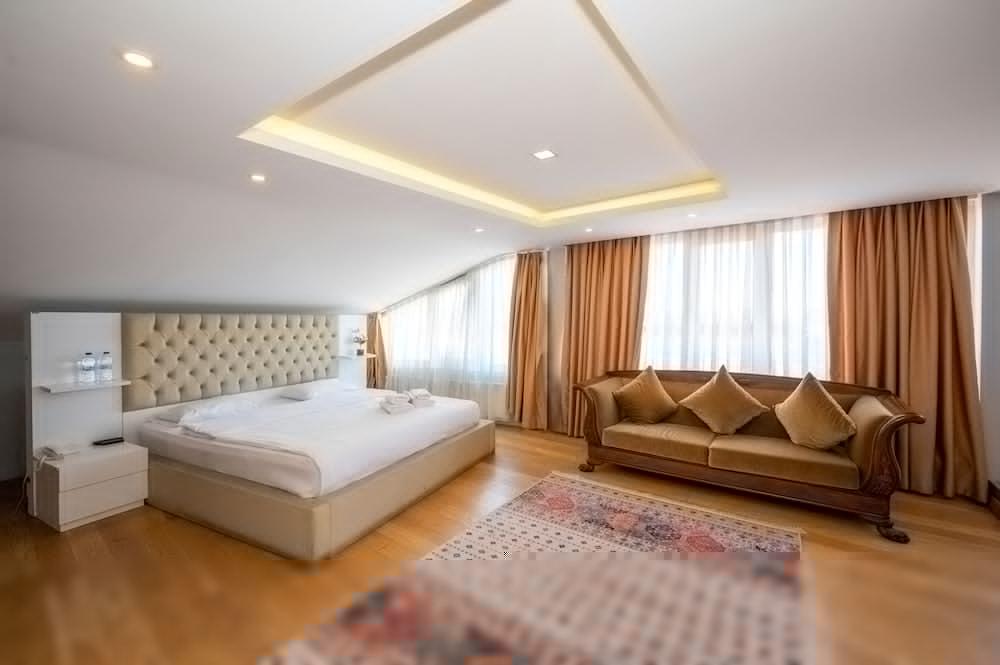 Otel Next2