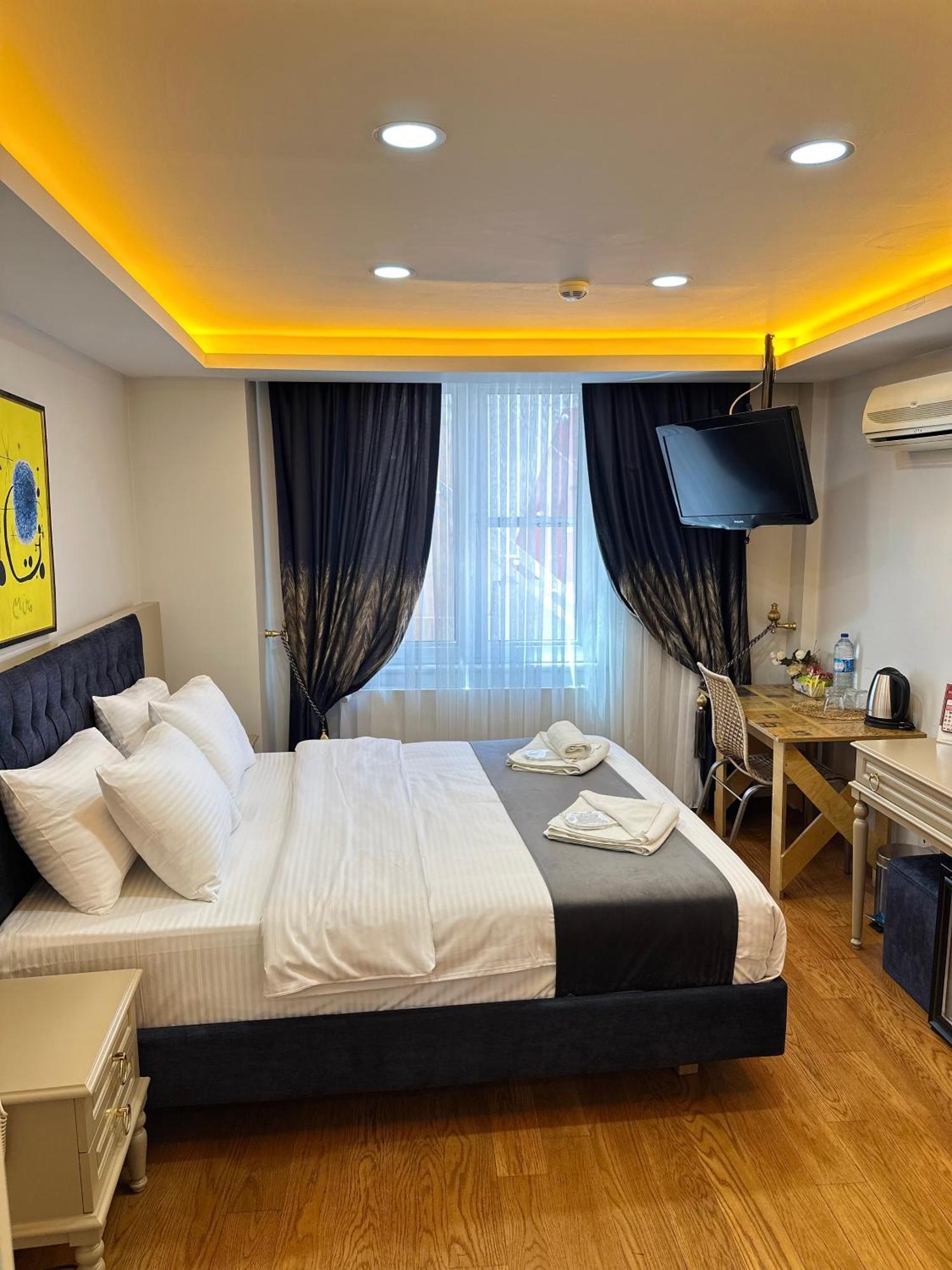 Next2 Hotel 3*